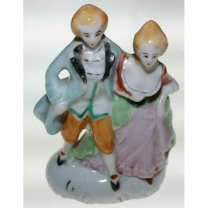 Vintage 4 1/4" Porcelain Colonial Couple Figurine Occupied Japan